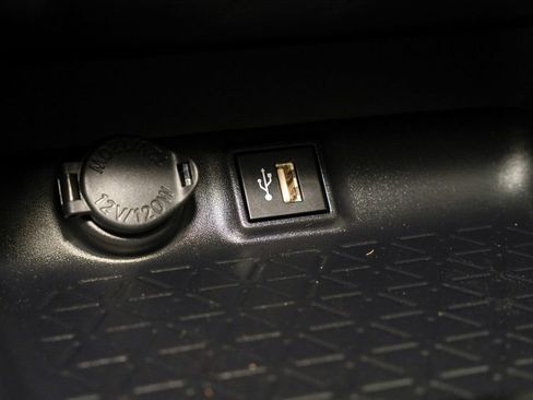 Used 2025 Toyota RAV4 XLE image 14