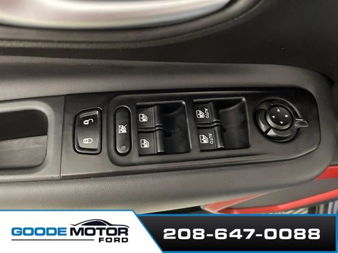 Used 2022 Jeep Renegade Trailhawk image 10