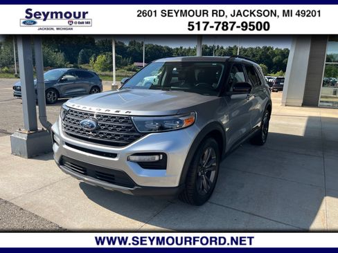 Certified 2024 Ford Explorer XLT w/ Equipment Group 202A AWD/4WD image 1