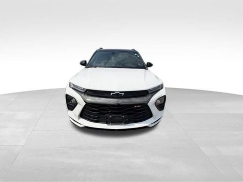 Certified 2023 Chevrolet TrailBlazer RS w/ Sun and Liftgate Package FWD image 2