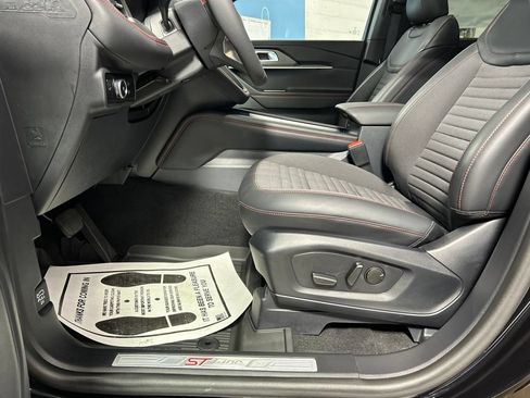 New 2026 Ford Explorer ST-Line w/ ST-Line Street Pack AWD/4WD image 14