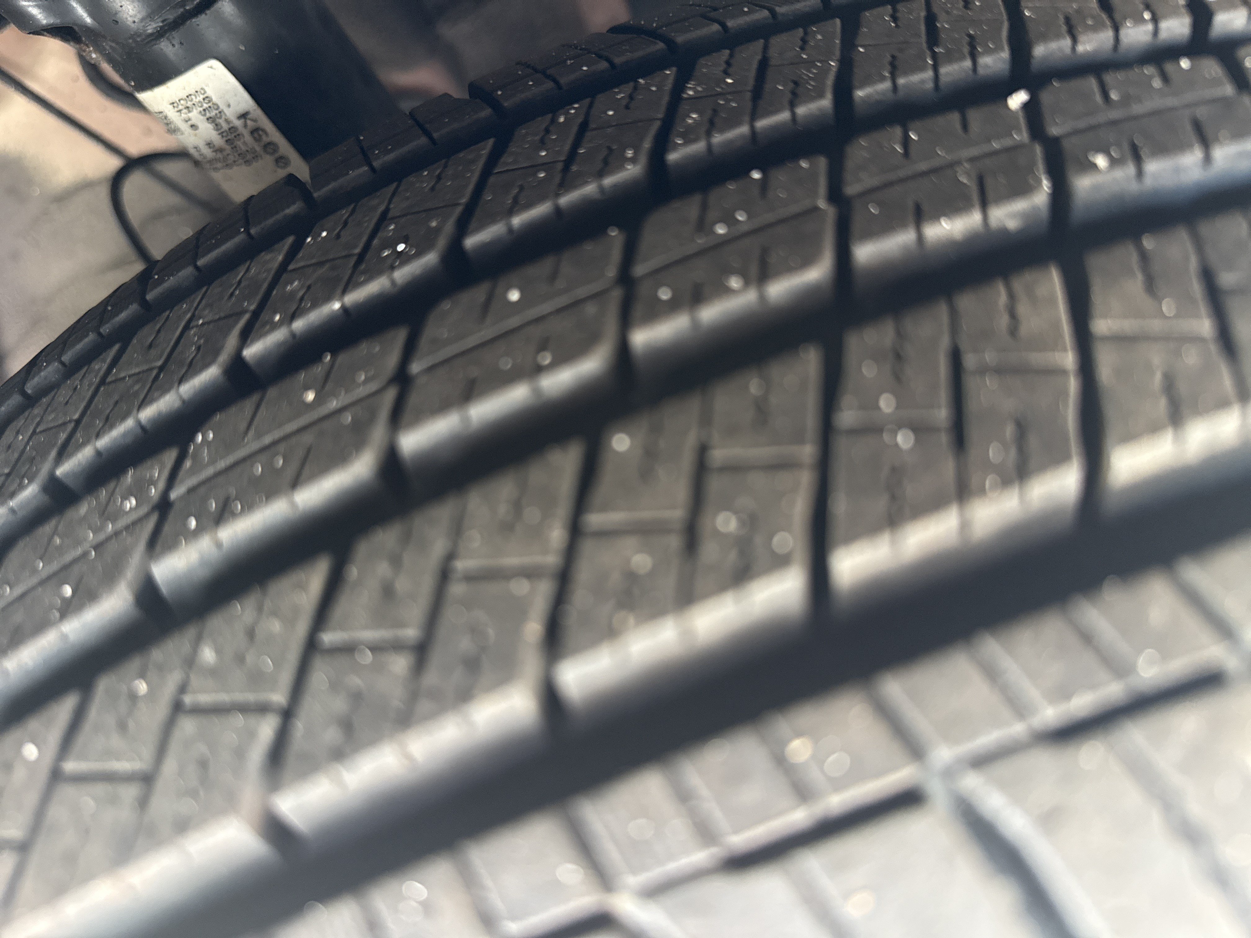 Used 2026 Kia Carnival FWD image 12
