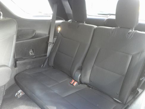 Used 2020 Ford Explorer XLT w/ Comfort Package AWD/4WD image 18