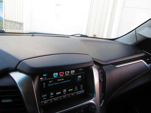 Used 2020 Chevrolet Tahoe 4WD image 23