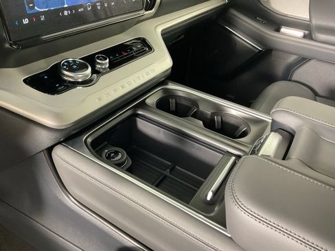 New 2026 Ford Expedition Active RWD image 20