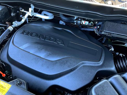 Used 2024 Honda Passport Black Edition image 31