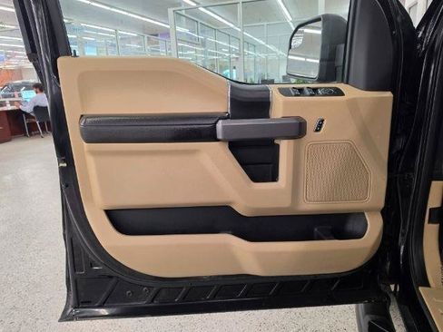Used 2017 Ford F150 XLT AWD/4WD image 29