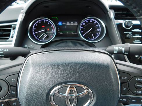 Used 2018 Toyota Camry XLE w/ Audio Package FWD image 29