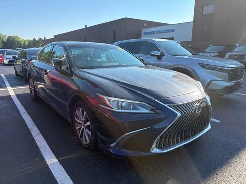 Used 2021 Lexus ES 350 w/ Premium Package FWD image 4