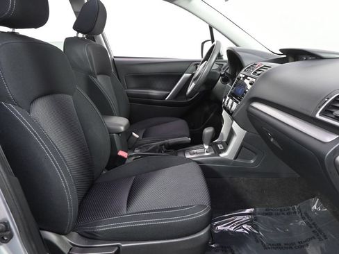 Used 2018 Subaru Forester 2.5i Premium AWD/4WD image 16