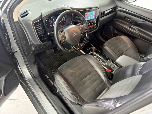 Used 2019 Mitsubishi Outlander SE image 11