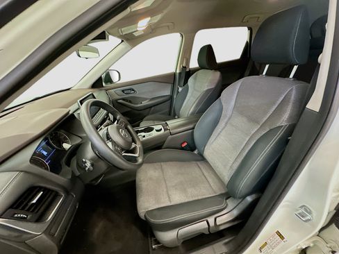 Used 2021 Nissan Rogue S image 13