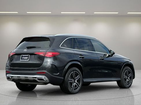 New 2025 Mercedes-Benz GLC 300 4MATIC image 4