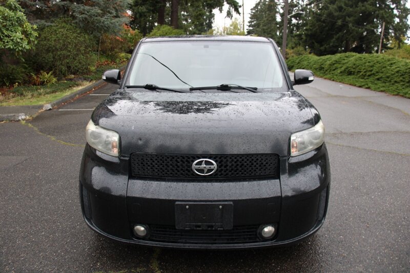 Used 2008 Scion xB FWD image 9