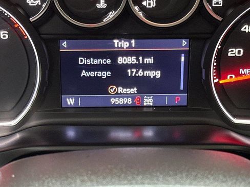 Used 2019 Chevrolet Silverado 1500 LTZ image 27