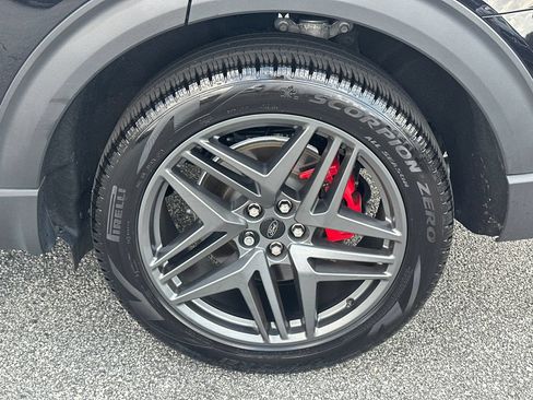 Certified 2025 Ford Explorer ST-Line w/ Premium Package RWD image 22