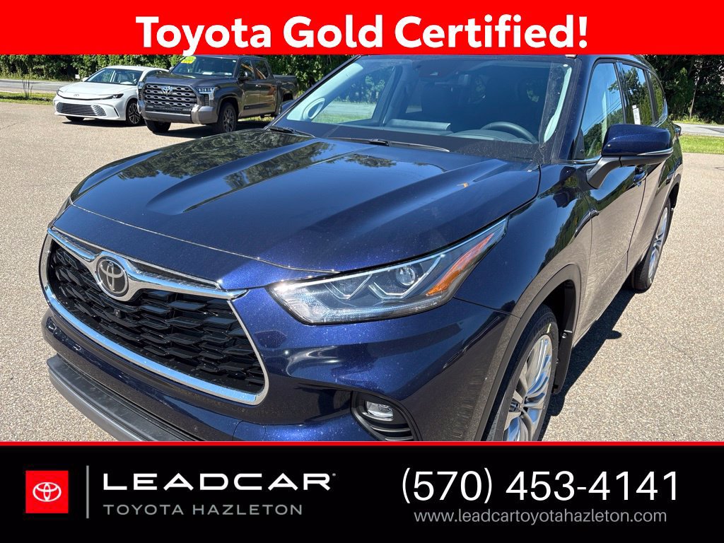 Certified 2026 Toyota Highlander Platinum AWD/4WD image 1