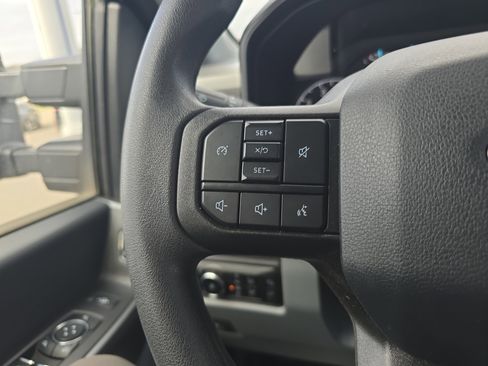 Certified 2025 Ford F350 XLT w/ Snow Plow Prep Package image 20