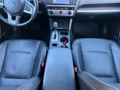Used 2017 Subaru Outback 2.5i Limited image 15