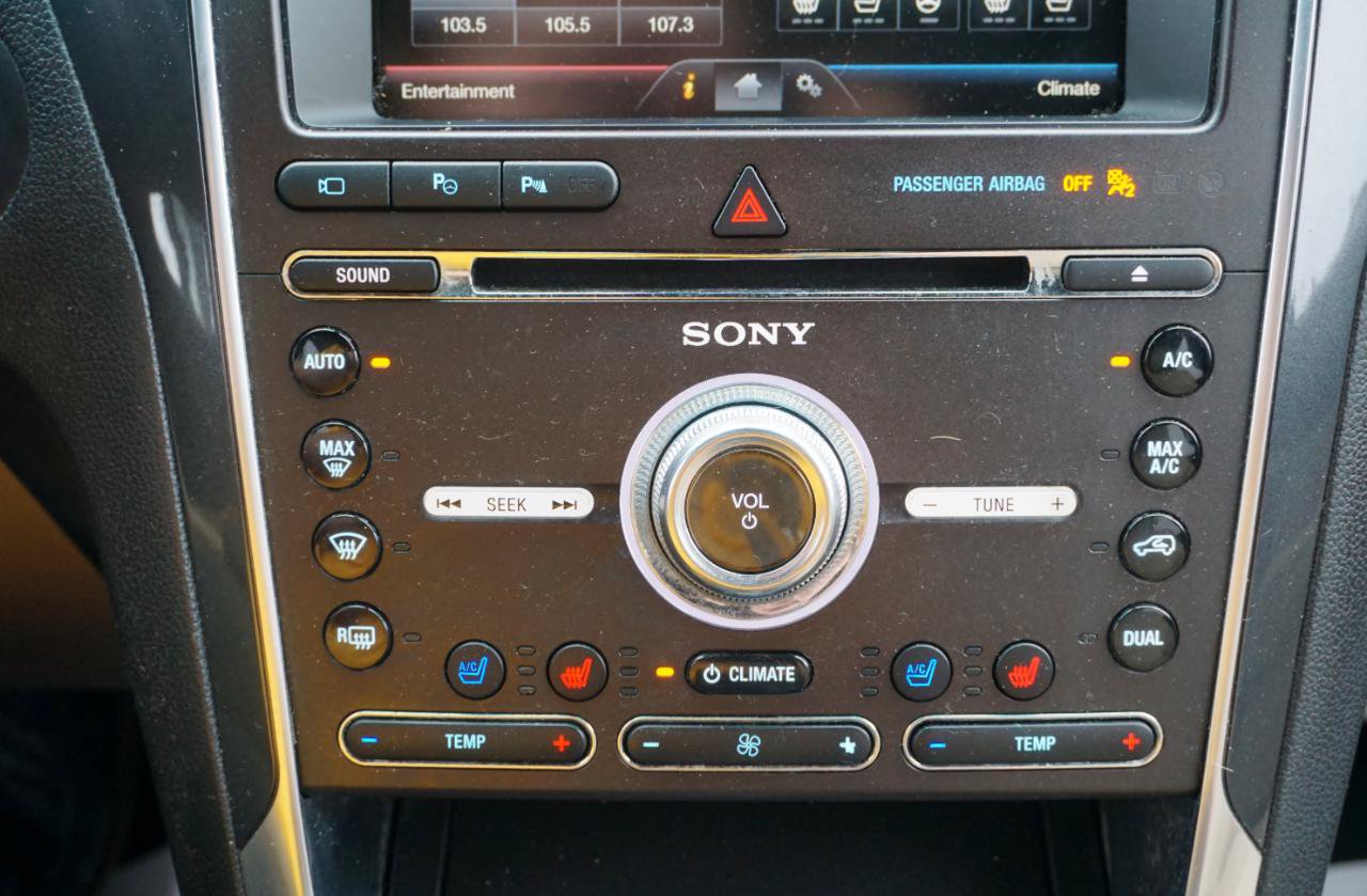 Used 2016 Ford Explorer Limited w/ Equipment Group 301A FWD image 16