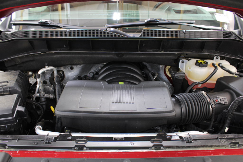 Used 2025 Chevrolet Silverado 1500 High Country w/ High Country Premium Package AWD/4WD image 34
