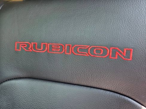 Used 2021 Jeep Wrangler Unlimited Rubicon AWD/4WD image 12