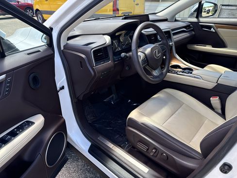 Used 2017 Lexus RX 350 AWD w/ Premium Package image 16