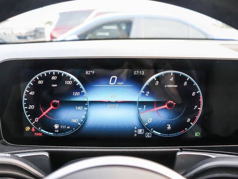 Used 2021 Mercedes-Benz GLB 250 image 26