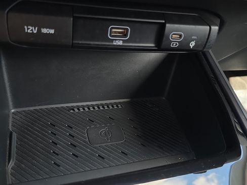 Used 2023 Kia Niro Wind w/ Wind Preserve Package FWD image 28