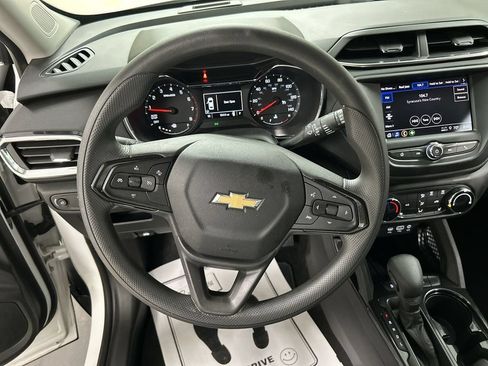 Certified 2023 Chevrolet TrailBlazer LT FWD image 4