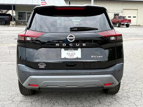 Used 2021 Nissan Rogue SV AWD/4WD image 6
