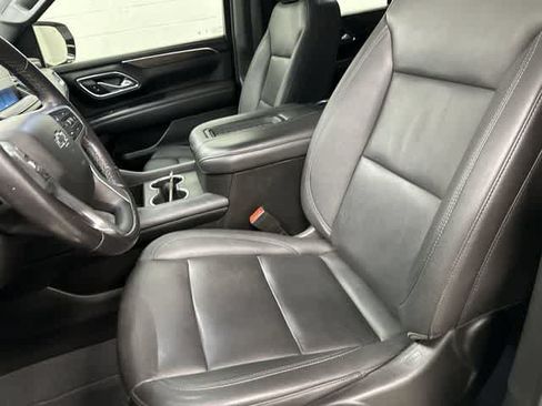 Used 2022 Chevrolet Tahoe Z71 w/ Luxury Package AWD/4WD image 10