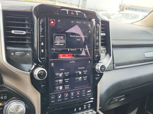 Used 2020 RAM 1500 Laramie AWD/4WD image 19