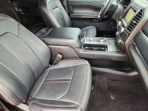 Used 2019 Ford Expedition Limited w/ Equipment Group 303A AWD/4WD image 6