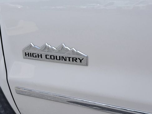 Used 2015 Chevrolet Silverado 1500 High Country w/ High Country Premium Package image 10