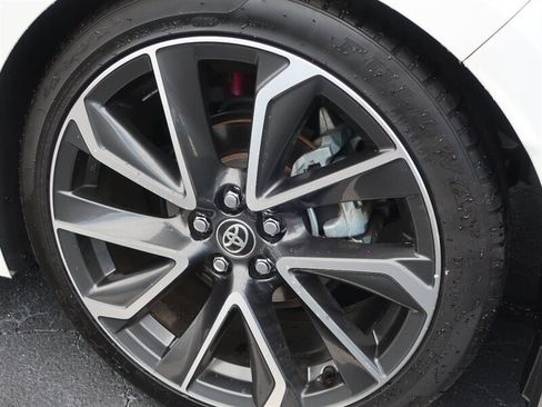 Used 2022 Toyota Corolla SE FWD image 38