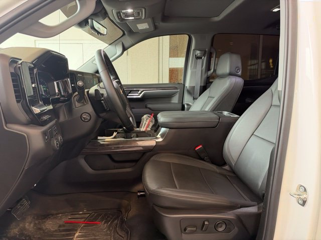 Used 2025 Chevrolet Silverado 1500 LTZ w/ LTZ Premium Texas Edition RWD image 7