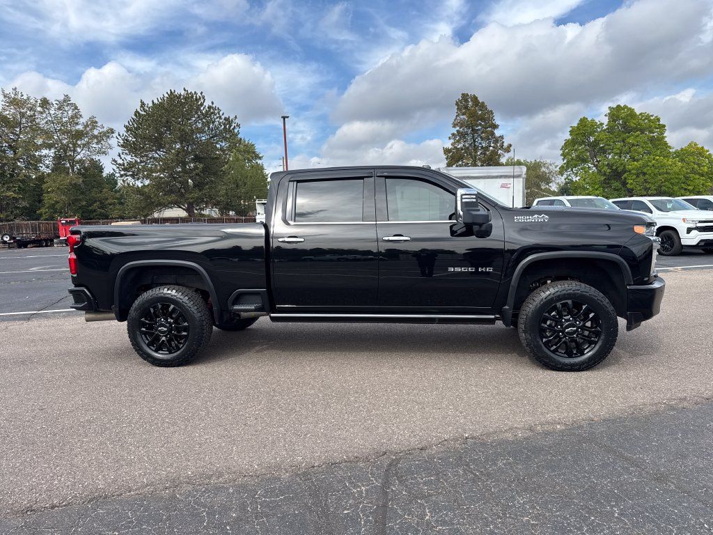 Used 2022 Chevrolet Silverado 3500 High Country w/ Z71 Off-Road Package AWD/4WD image 6