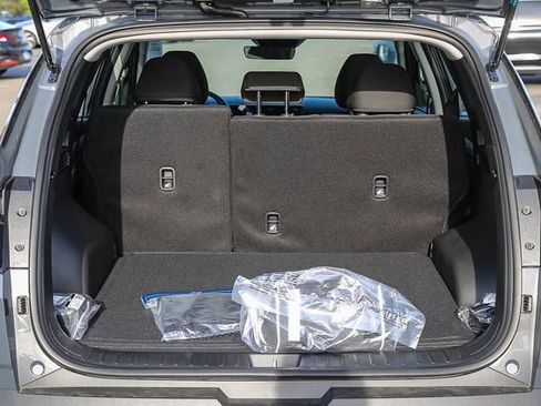 New 2026 Hyundai Tucson Blue SE image 28