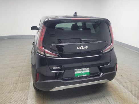 Used 2025 Kia Soul LX w/ LX Technology Package FWD image 6