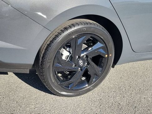 New 2026 Hyundai Elantra Sport FWD image 24