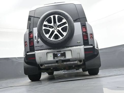 Used 2020 Land Rover Defender 110 SE AWD/4WD image 40