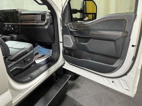 Used 2024 Ford F450 Platinum image 24