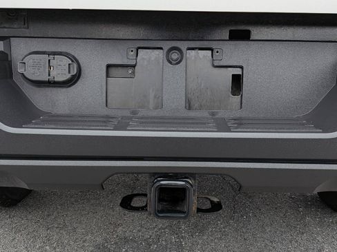 Used 2023 Toyota Tundra Limited w/ TRD Off-Road Package AWD/4WD image 11