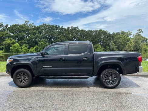 Used 2023 Toyota Tacoma SR5 RWD image 3