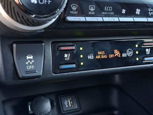 Certified 2024 Toyota RAV4 XSE w/ Premium Package AWD/4WD image 30