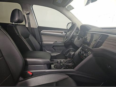 Used 2021 Volkswagen Atlas SEL w/ MDO Package (Bench Seat) image 32
