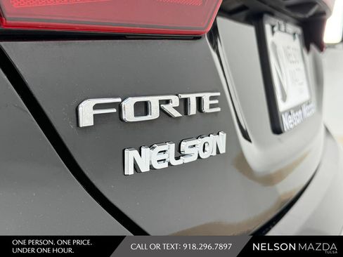 Used 2021 Kia Forte GT-Line FWD image 10