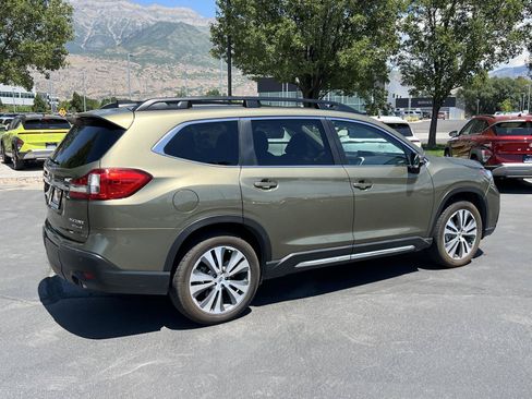 Used 2022 Subaru Ascent Limited w/ Technology Package AWD/4WD image 7