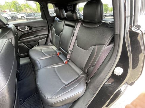 Used 2025 Jeep Compass Trailhawk w/ Trailhawk Elite Group AWD/4WD image 35